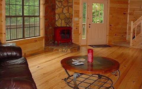 living room w/gas fireplace
