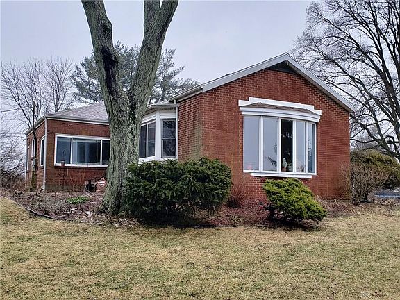 2nd image of 88 W Jackson Rd