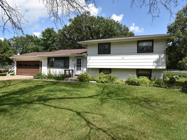 13307 Gladiola St NW, Andover, MN 55304