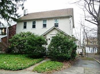 1st image of 713 Munro Ave