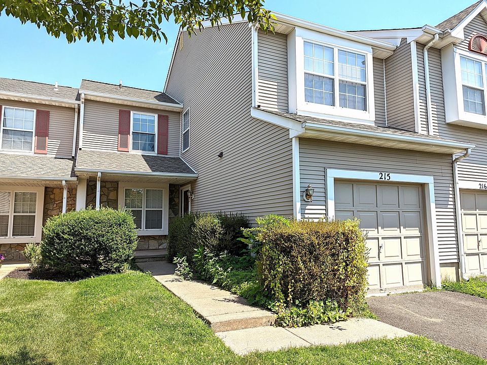 1st image of 215 Sequoia Dr