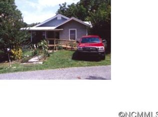 136 Rhododendron Dr, Brevard, NC 28712