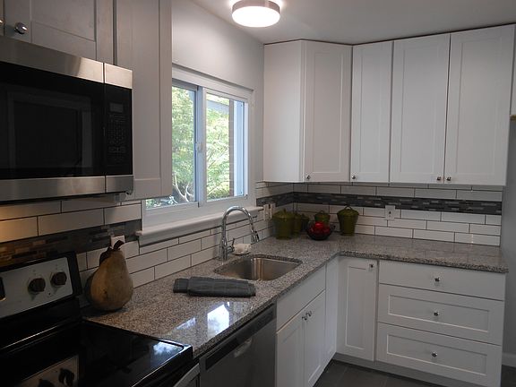 4th image of 8126 Walters Dr
