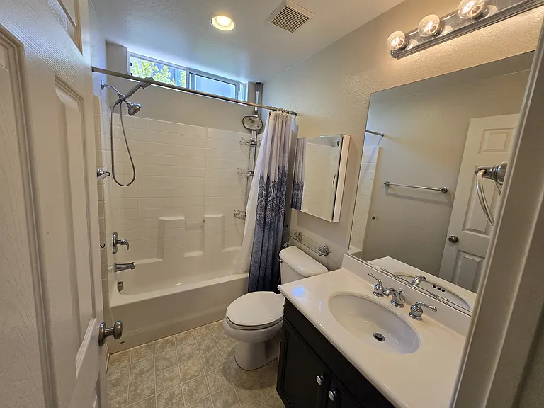 1057 Crows Nest Ct — Photo 9
