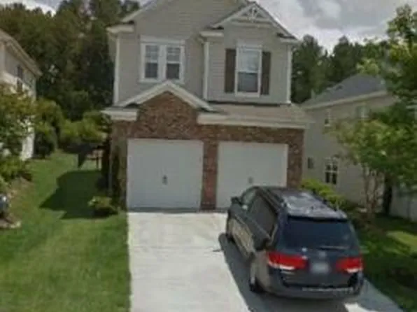 4002 Remington Oaks Cir, Cary, NC 27519