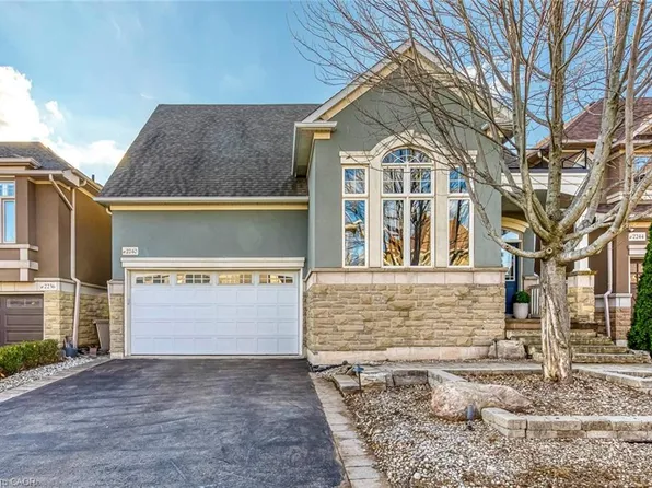 2240 Blackbird Ct, Oakville, ON L6M 5E6