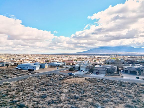 3rd image of 2307 14th St SW