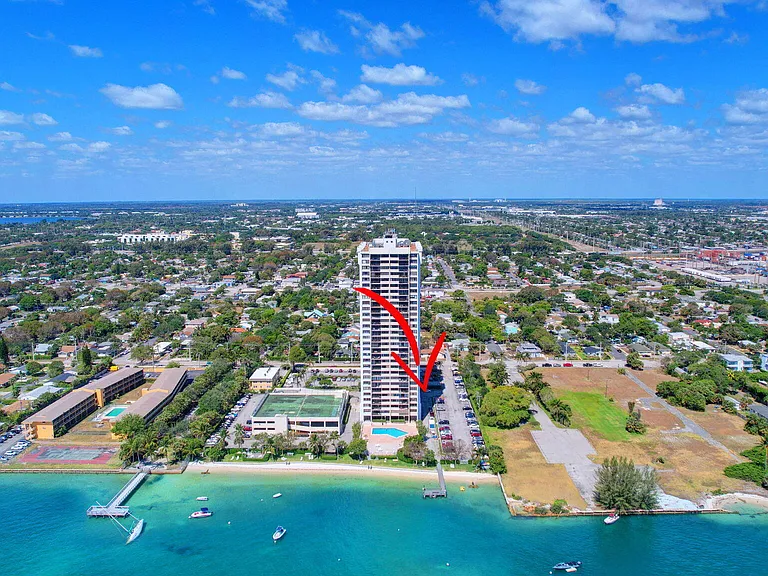 5600 N Flagler Dr #207 — Photo 39