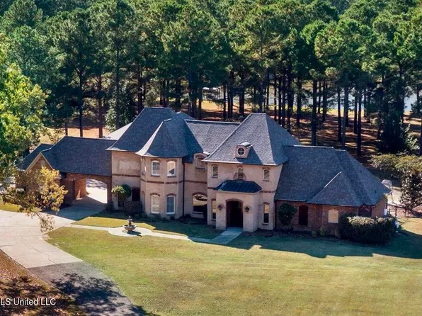 131 Lakeshire Pkwy, Canton, MS 39046