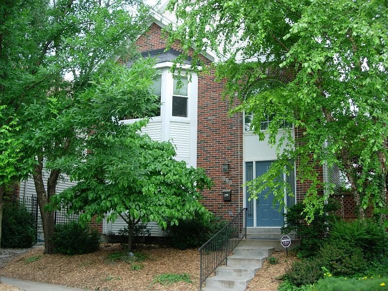 1st image of 963 Morehouse Ln