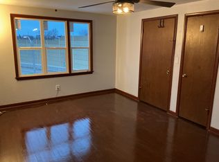 305 S 74th St FLOOR 2, Milwaukee, WI 53214