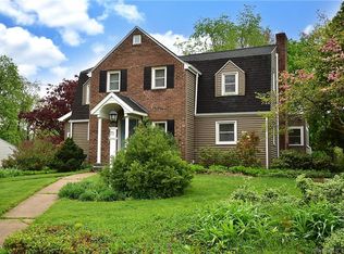 71 Cheney Ln, Newington, CT 06111