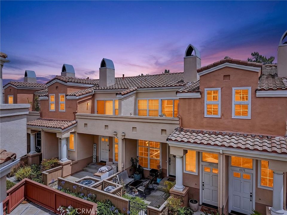 1st image of 1027 S Stresa Way