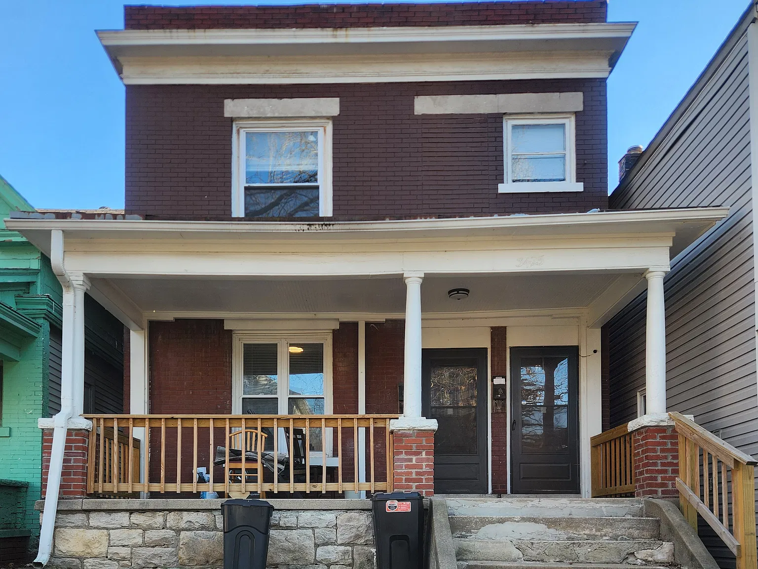 2 bed, 900 sqft, $1,200 — Photo 1