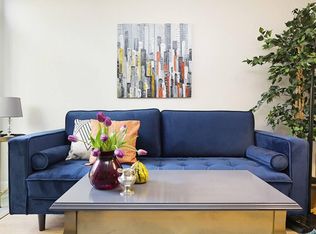 2220 N Kenmore Ave #B, Chicago, IL 60614