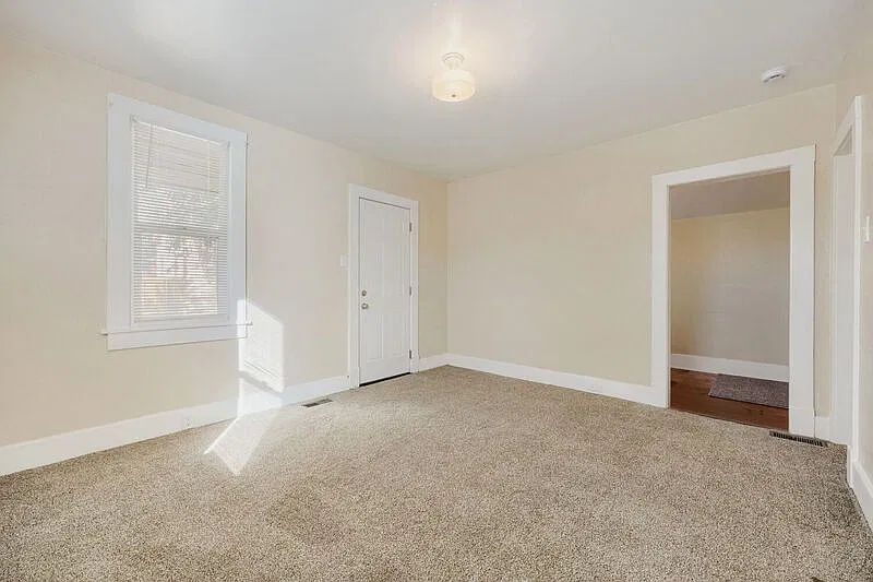 1 bed, 1.0 bath, 750 sqft, $950 — Photo 1