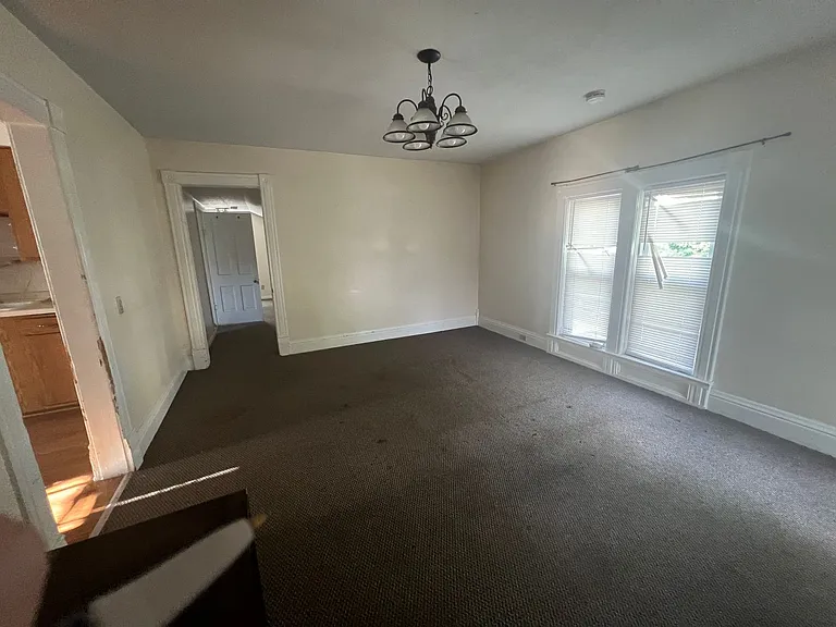 622 S 3rd Ave — Photo 3