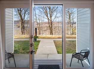 7 Hudson Point Ln, Ossining, NY 10562