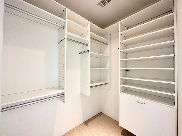 1518 E Baristo Rd — Photo 29