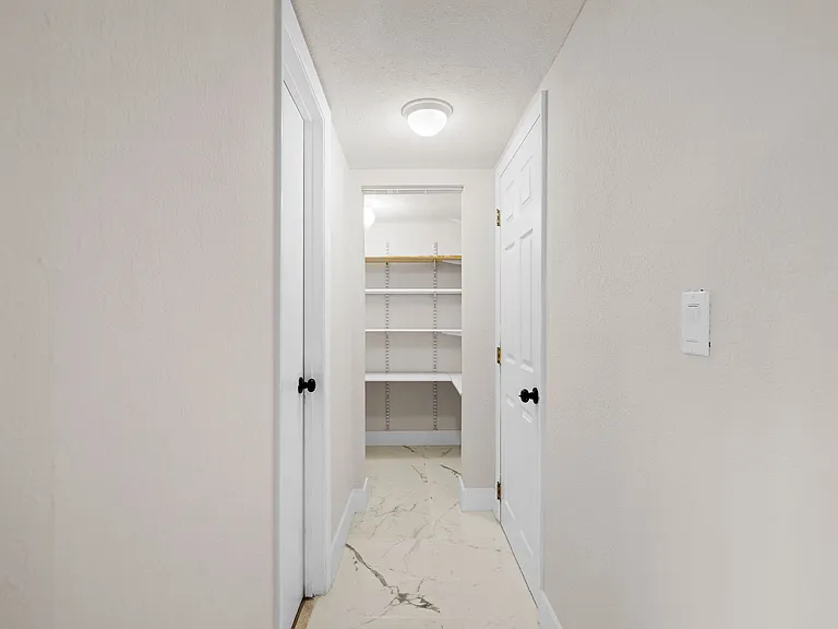 1152 99th St #8 — Photo 4
