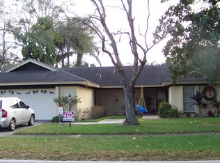 10520 Orange Grove Dr, Tampa, FL 33618