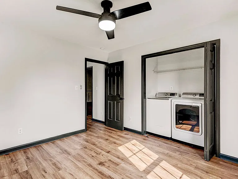 928 S Willhaven Dr — Photo 17