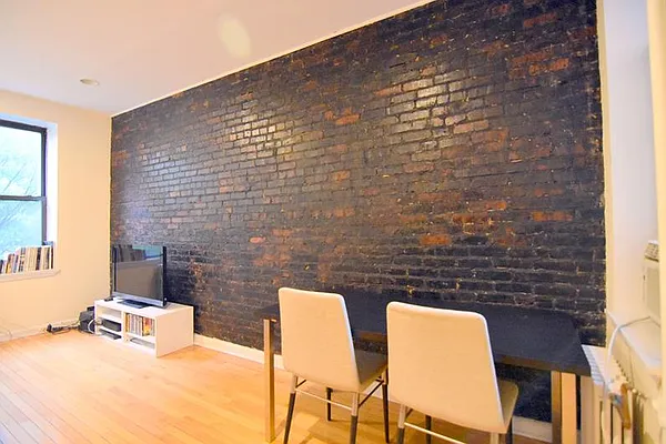 Rented by Buchbinder & Warren | media 9