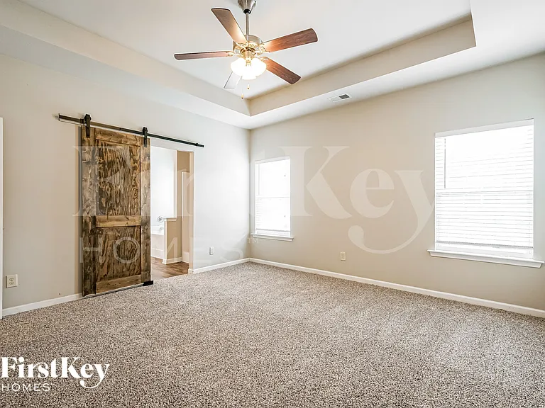 18 Samuel Way — Photo 12