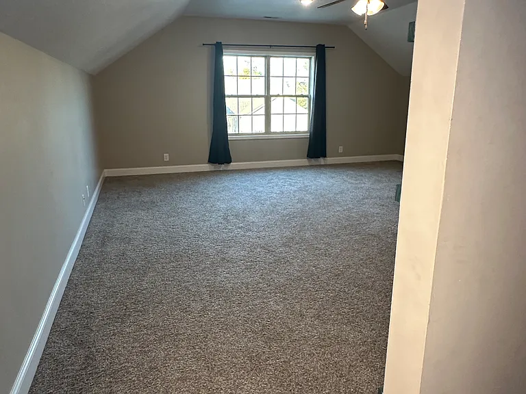 1124 Eagles View Dr — Photo 34