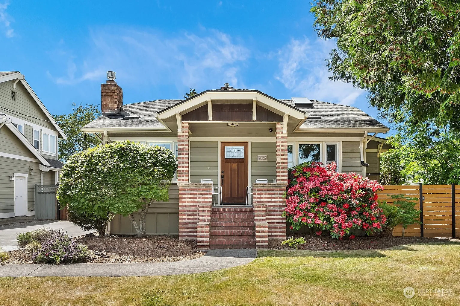 8425 13th Avenue SW photo 1