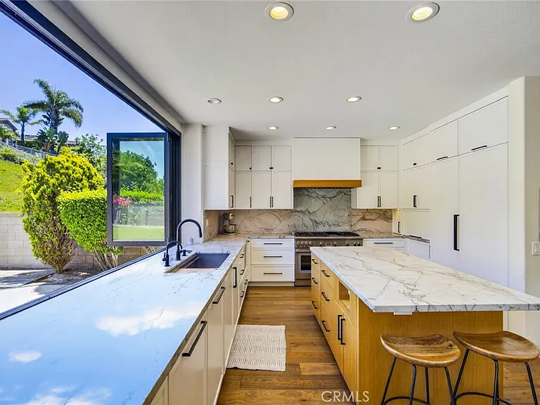 33 Brownsbury Rd — Photo 17