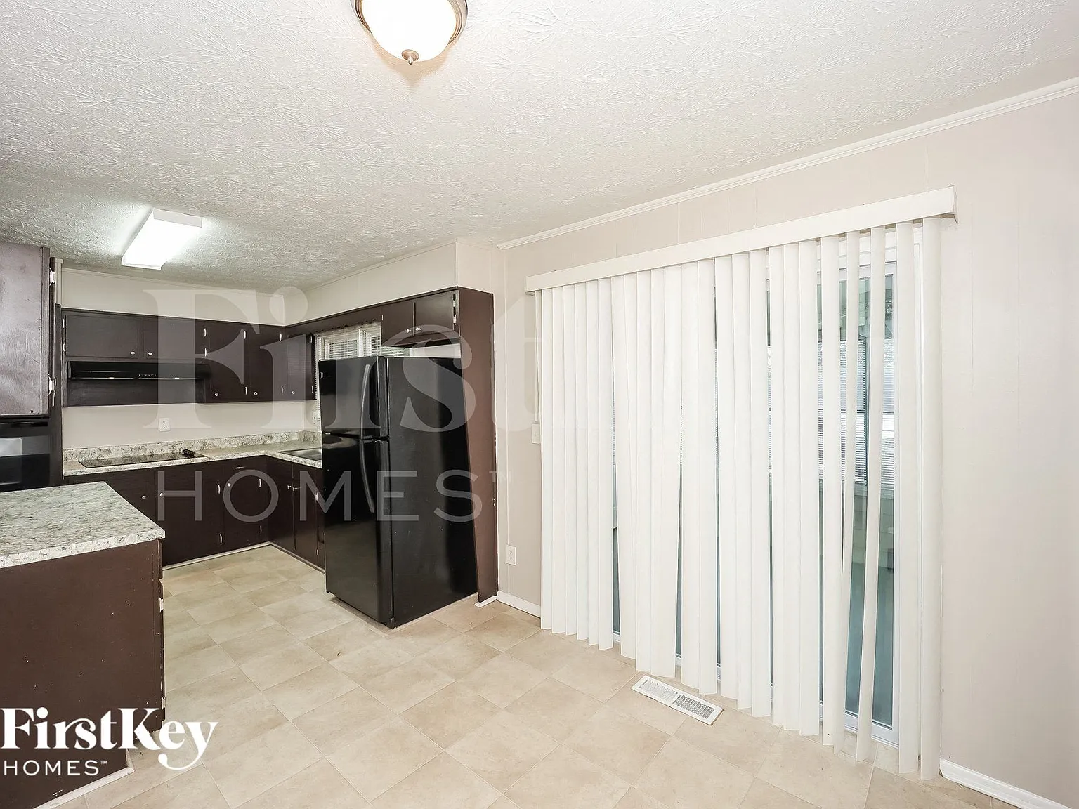 3 bed, 2.0 bath, 1431 sqft, $1,845 — Photo 4