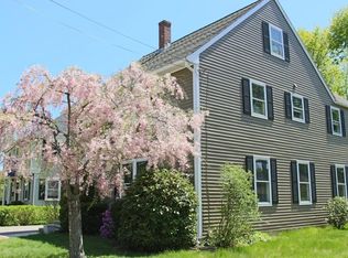 16 Oak St, Marblehead, MA 01945