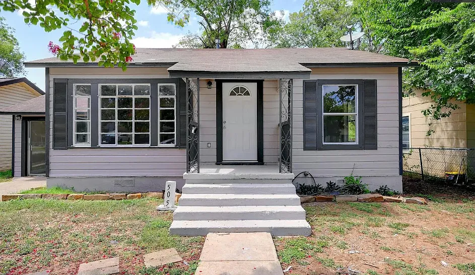 505 Wright Ave