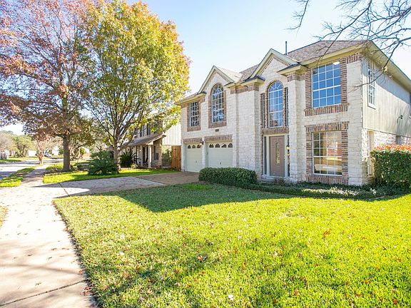 3rd image of 7901 Taranto Dr