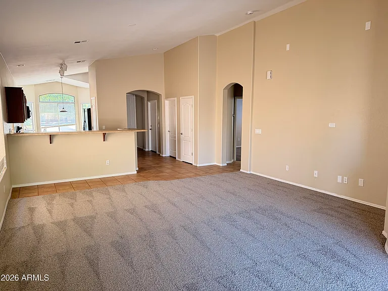 18518 N 20th Pl — Photo 3