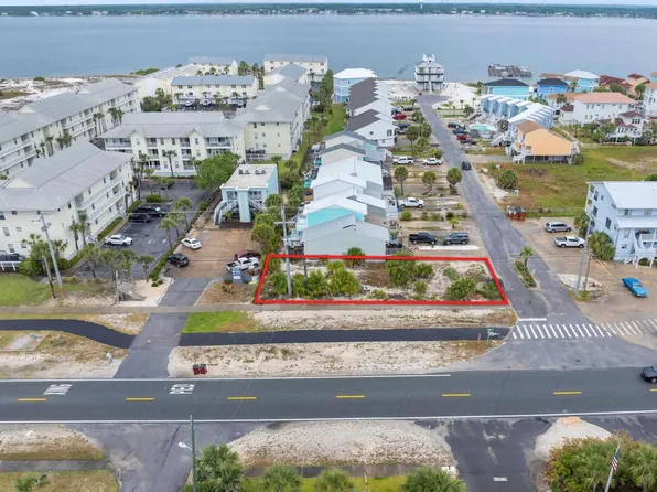1401 Tina Dr #A-1, Navarre, FL 32566