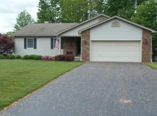 130 Clearwater Cv S, Austintown, OH 44515