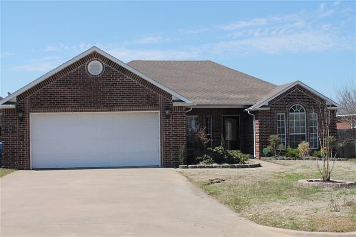 1st image of 2203 Apple Blossom Ln