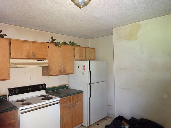 3rd image of 3017 Branderwood Dr