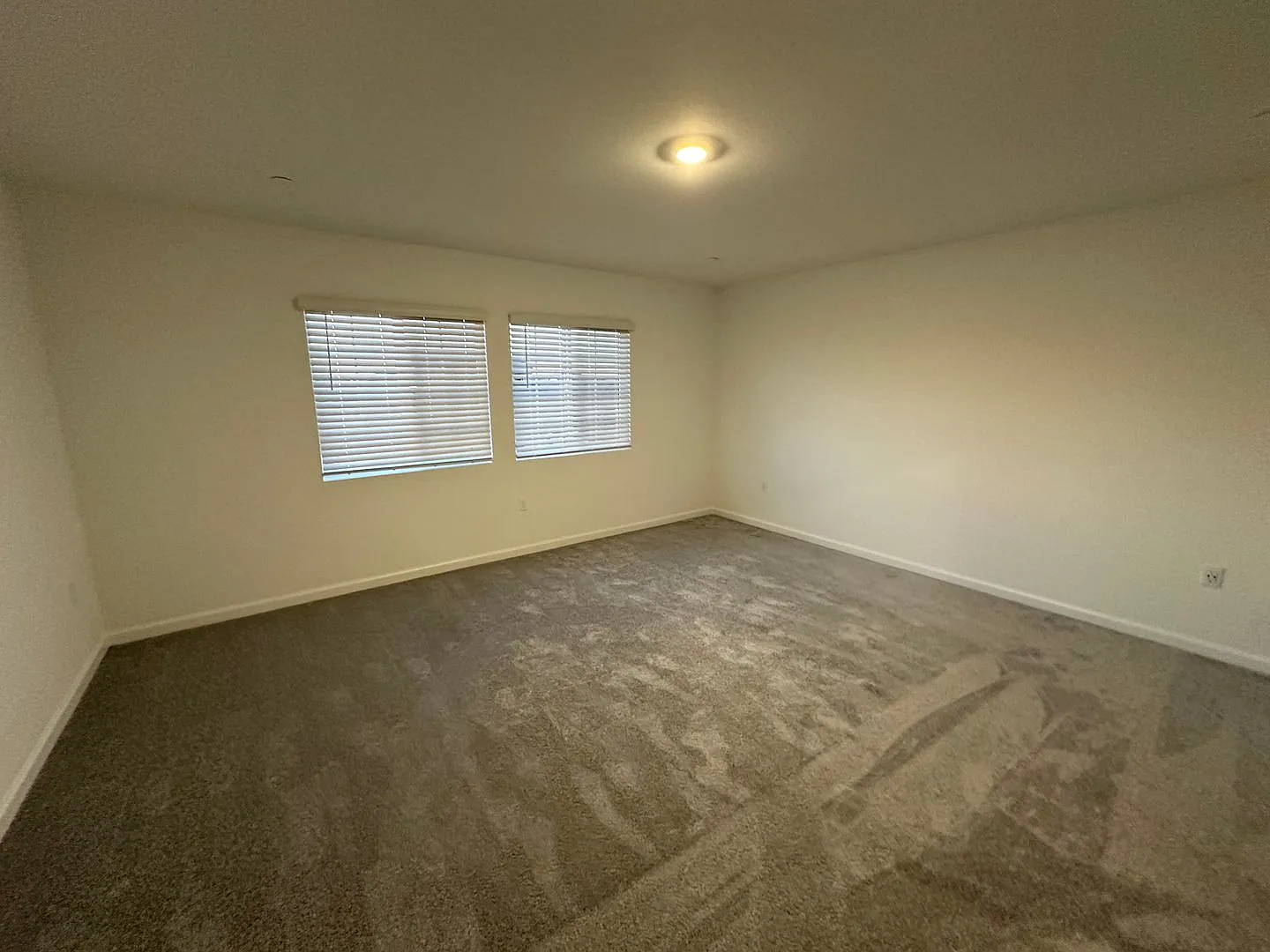 1704 Bullock Dr - Woodland 95776 — Photo 4