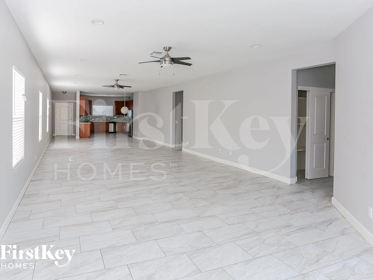 4 bed, 2.0 bath, 2100 sqft, $2,110 — Photo 3