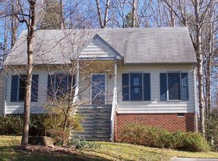 6903 Whistlers Cove Dr, Midlothian, VA 23112