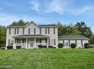 715 Autumn Dr, Westminster, MD 21157