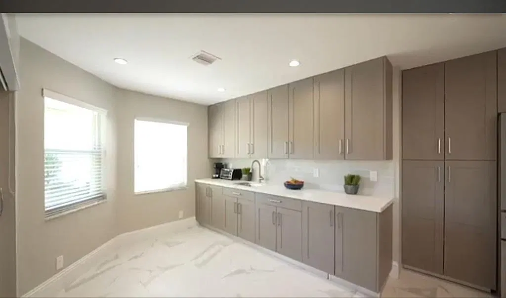 5 bed, 3.0 bath, 2644 sqft, $6,000 — Photo 4