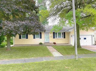 1808 W Saint Louis Dr, Kokomo, IN 46902