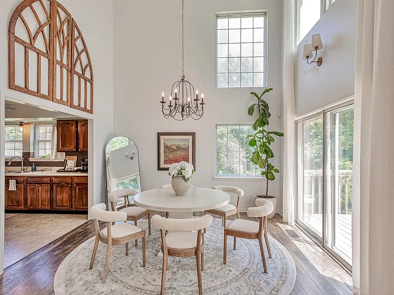 Dining room to work or enjoy a meal with friends, roommates, or solo