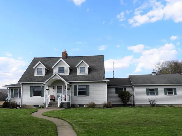 6731 Grape St, Bath, NY 14810