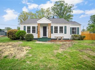 146 W End Dr, Mount Airy, NC 27030