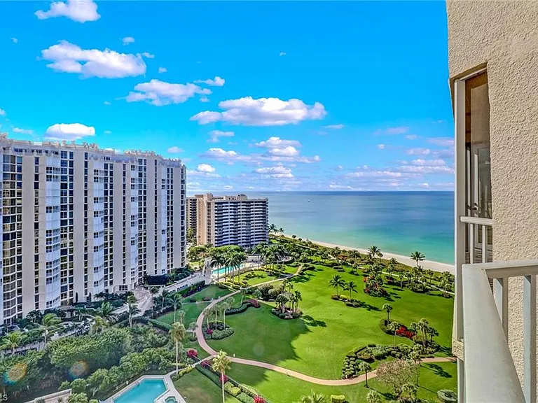 4041 Gulf Shore Blvd N #4 — Photo 1